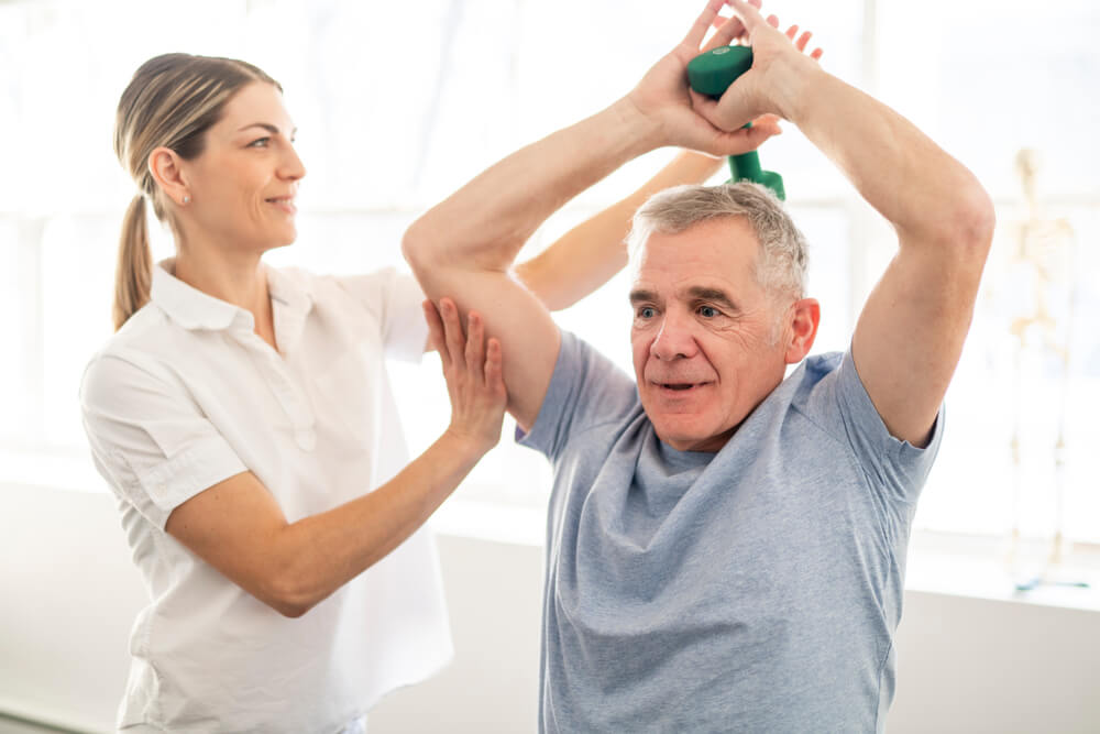 Recovery time for a rotator cuff tear that does not need surgery shutterstock 1293680266 recovery time for rotator cuff tear without surgery