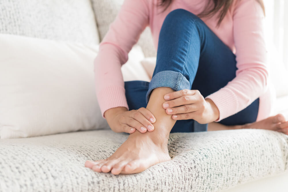 front of ankle pain