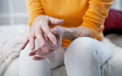Early signs of arthritis in the fingers that Brewer, ME, patients should watch for