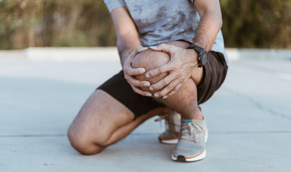 4 physical therapy treatments that may improve knee pain shutterstock 1739548721 torn meniscus physical therapy