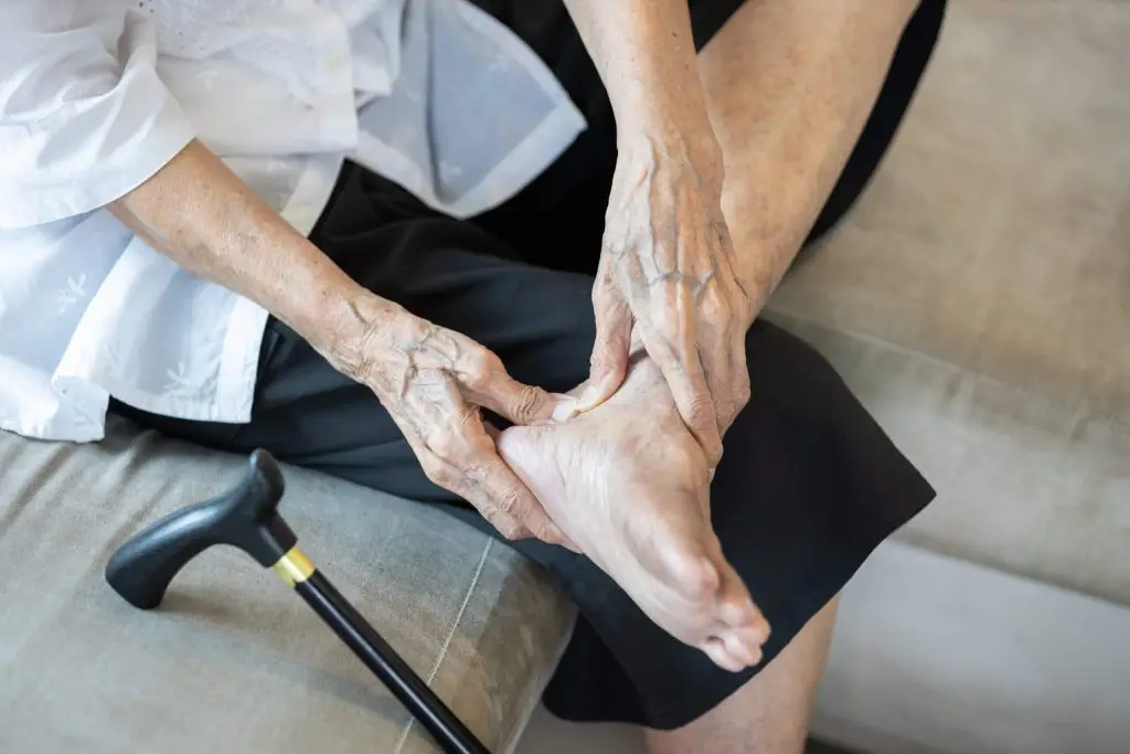 medial/inner ankle pain: causes and treatment in grand rapids