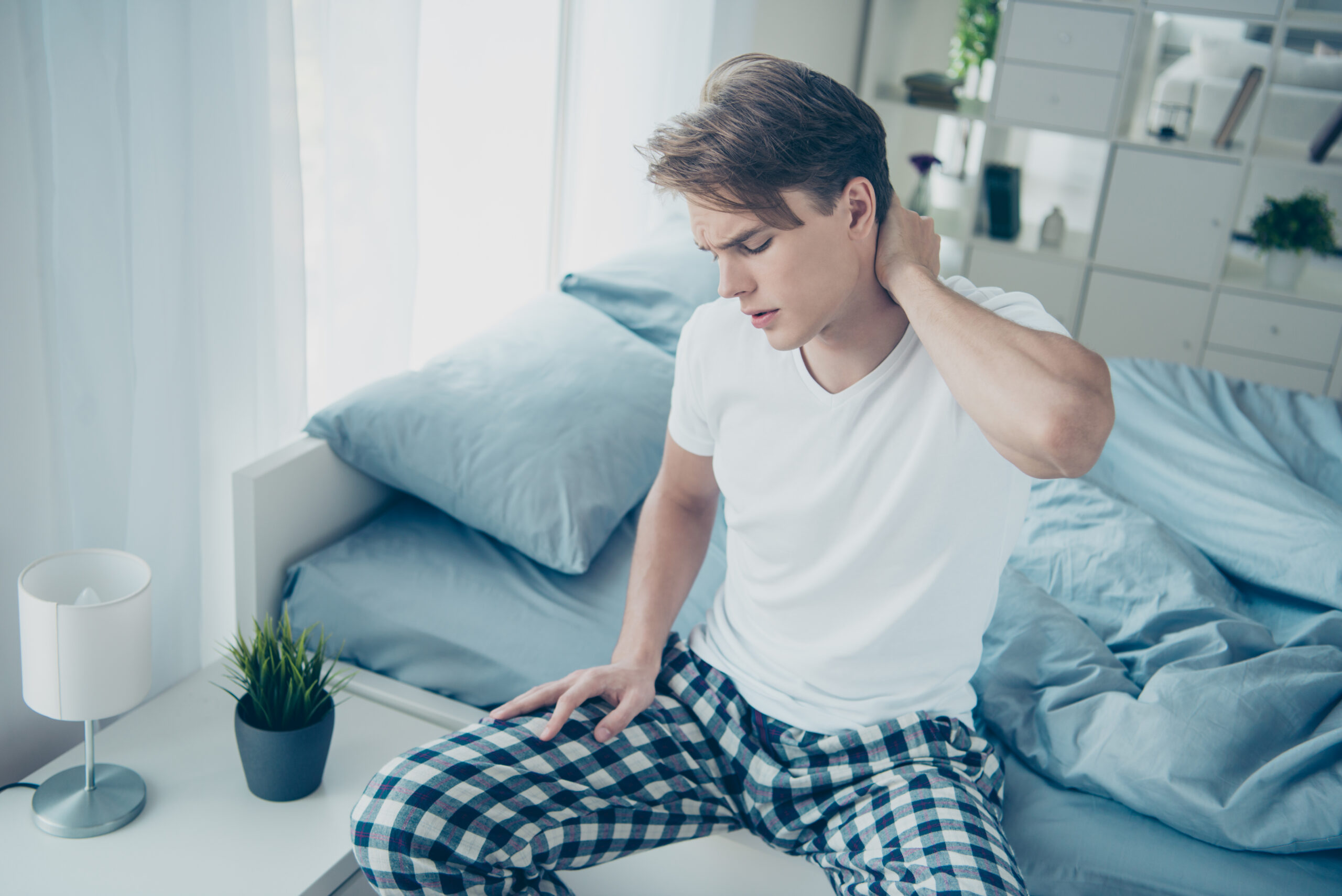 How to Relieve Neck Pain From Sleeping Wrong