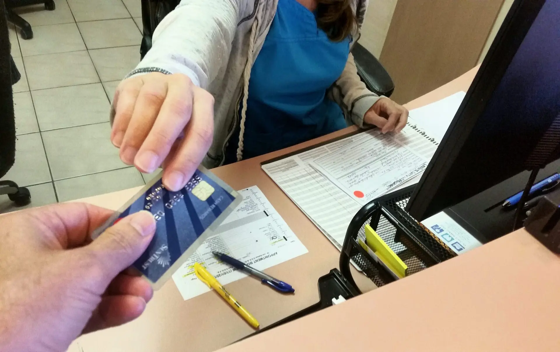 Why should your physical therapy services billing be accurate and documented? dental receptionist takes credit card from mans ha 2022 11 12 09 53 35 utc scaled Why should your physical therapy services billing be accurate and documented?