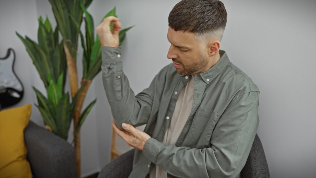 why does my inner elbow hurt when extending my arm? elbow pain