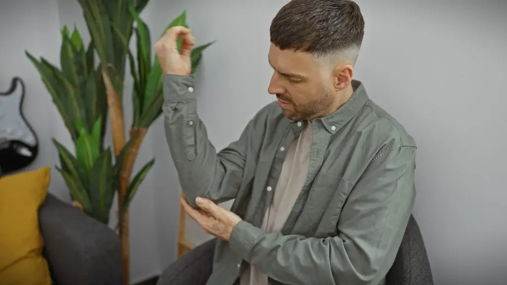 why does my inner elbow hurt when extending my arm? elbow pain